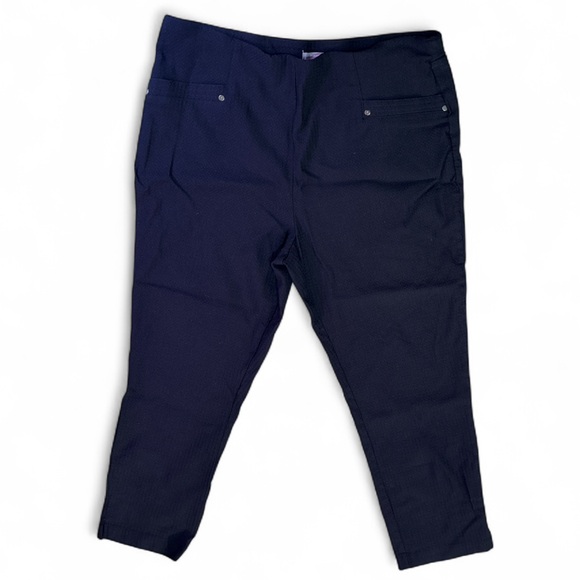 Maurices Pants - Maurices Women's Bengaline Black Capris - XL